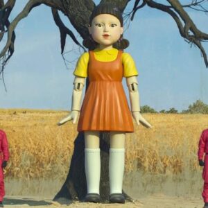 Alarm Clock Red Light Green Light Creepy Doll - Image 3